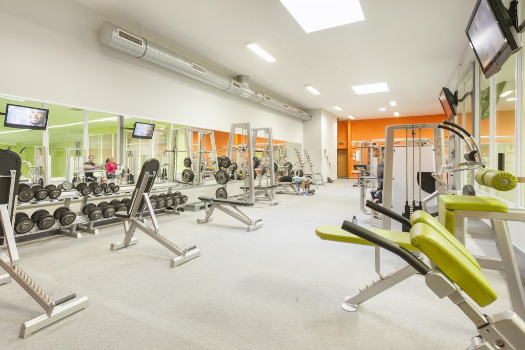 Wellness Hotel Abacie Нови-Їчін Екстер'єр фото