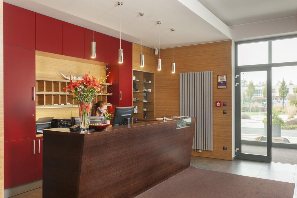 Wellness Hotel Abacie Нови-Їчін Екстер'єр фото
