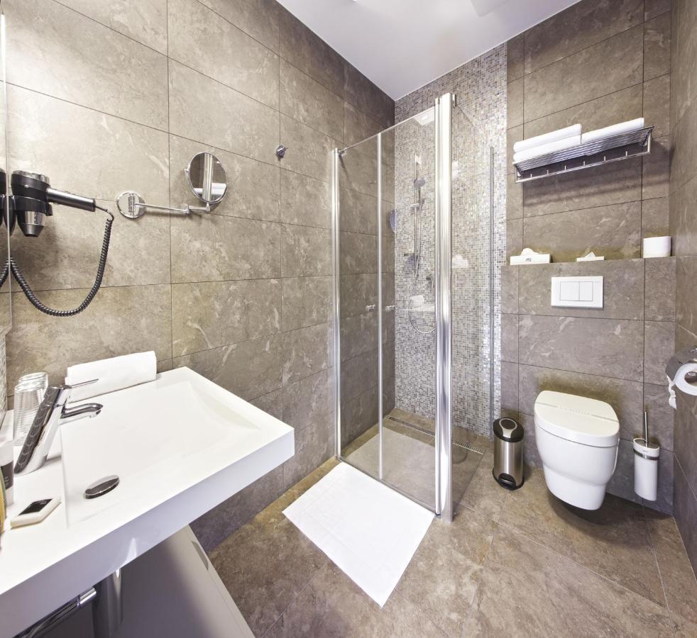 Wellness Hotel Abacie Нови-Їчін Екстер'єр фото
